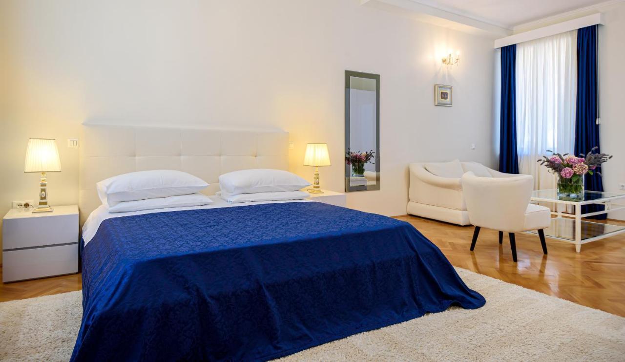 Palace Schoen Milesi - Esense Of Prestige - Private Pool - Free Parking - Old Money Style Luxury Rooms - Walking Distance To The Old Town, The Beach And All Amenities - Buralux Properties سبليت المظهر الخارجي الصورة