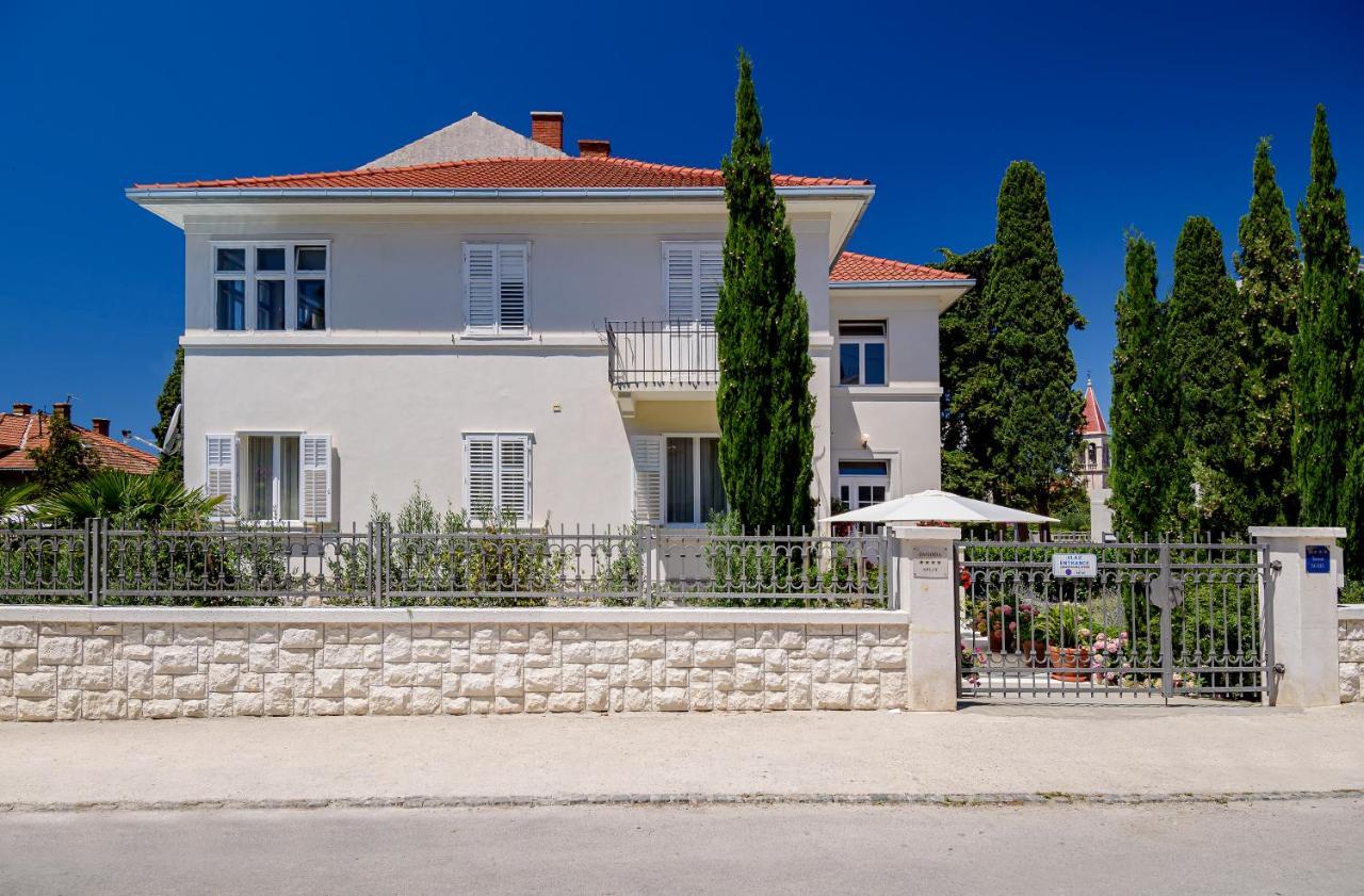 Palace Schoen Milesi - Esense Of Prestige - Private Pool - Free Parking - Old Money Style Luxury Rooms - Walking Distance To The Old Town, The Beach And All Amenities - Buralux Properties سبليت المظهر الخارجي الصورة