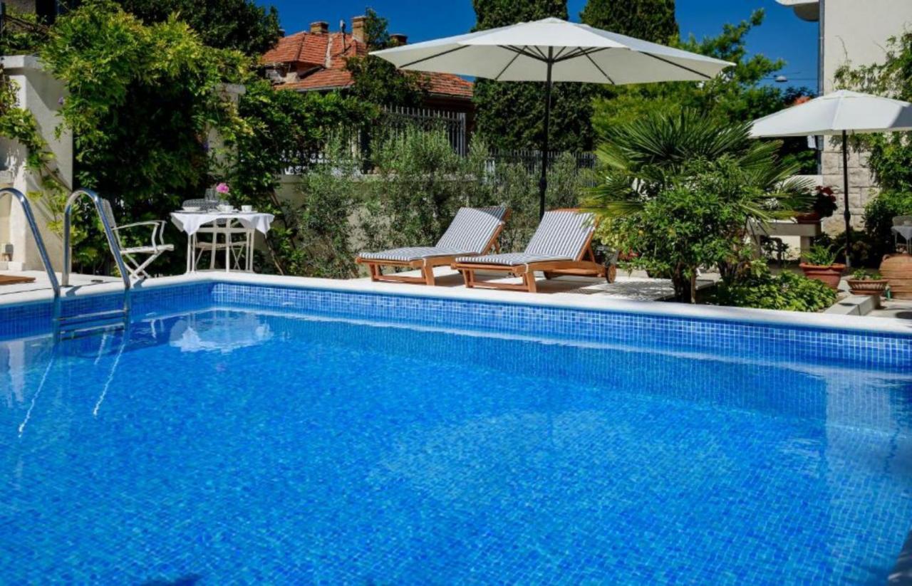 Palace Schoen Milesi - Esense Of Prestige - Private Pool - Free Parking - Old Money Style Luxury Rooms - Walking Distance To The Old Town, The Beach And All Amenities - Buralux Properties سبليت المظهر الخارجي الصورة