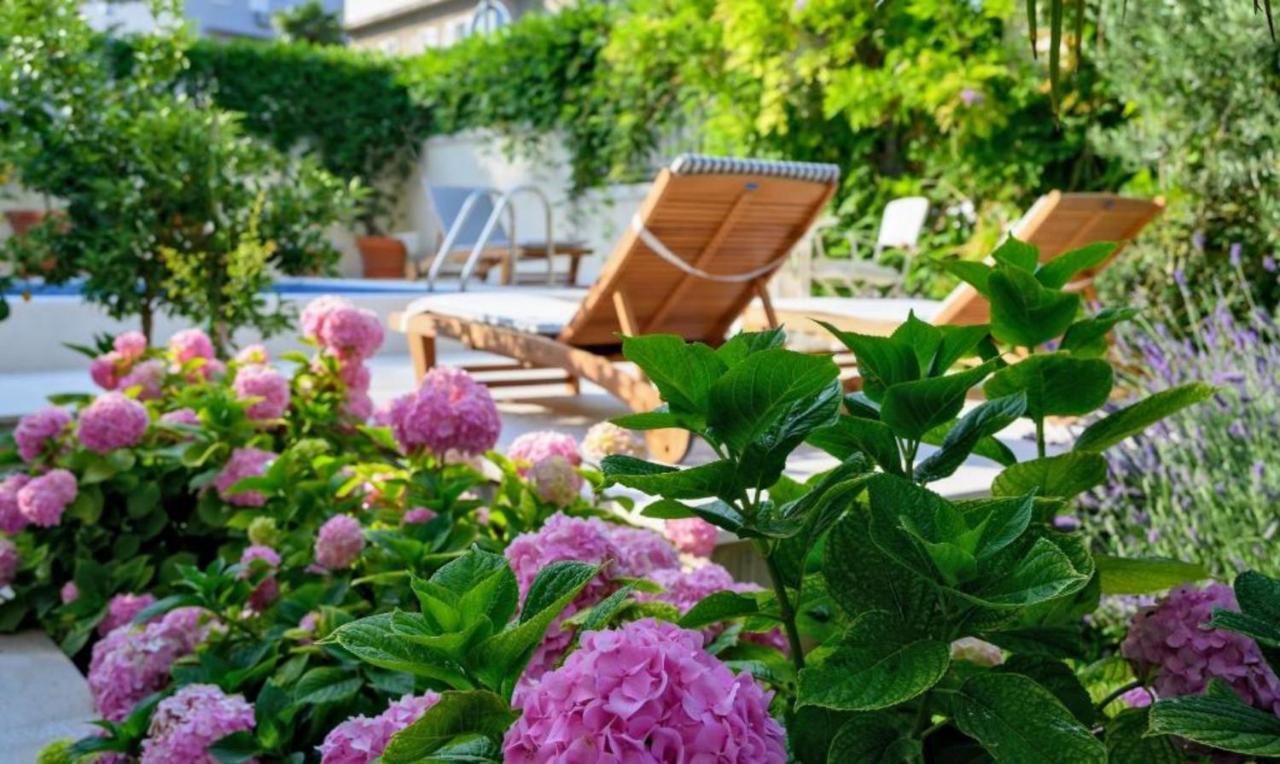 Palace Schoen Milesi - Esense Of Prestige - Private Pool - Free Parking - Old Money Style Luxury Rooms - Walking Distance To The Old Town, The Beach And All Amenities - Buralux Properties سبليت المظهر الخارجي الصورة