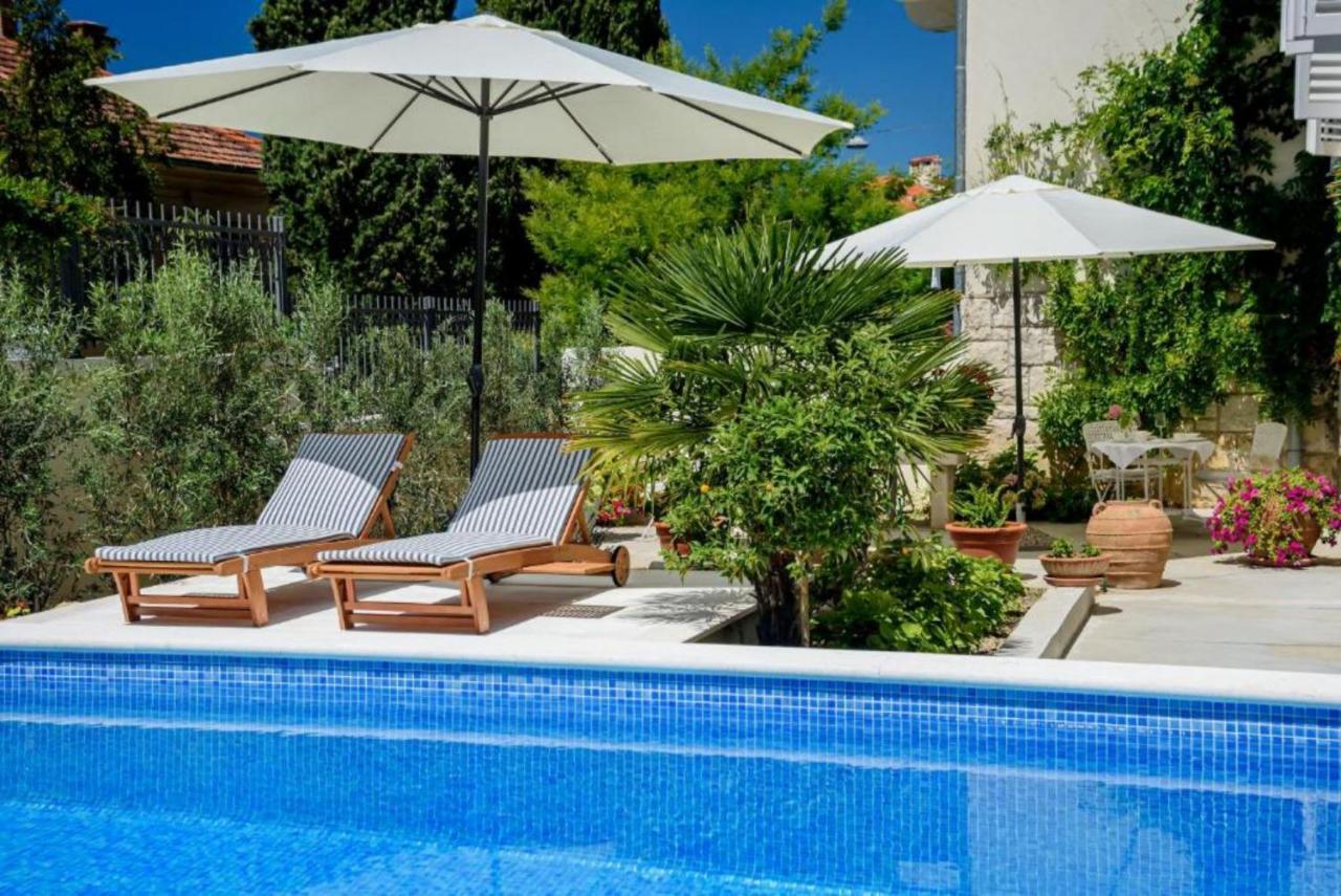 Palace Schoen Milesi - Esense Of Prestige - Private Pool - Free Parking - Old Money Style Luxury Rooms - Walking Distance To The Old Town, The Beach And All Amenities - Buralux Properties سبليت المظهر الخارجي الصورة