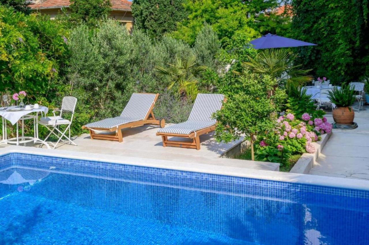 Palace Schoen Milesi - Esense Of Prestige - Private Pool - Free Parking - Old Money Style Luxury Rooms - Walking Distance To The Old Town, The Beach And All Amenities - Buralux Properties سبليت المظهر الخارجي الصورة